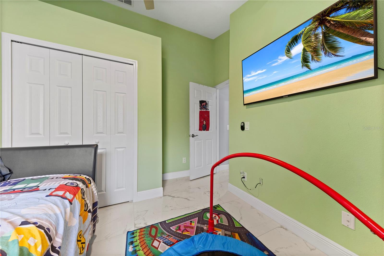 Image 37 of 41 For 416 Becky Street