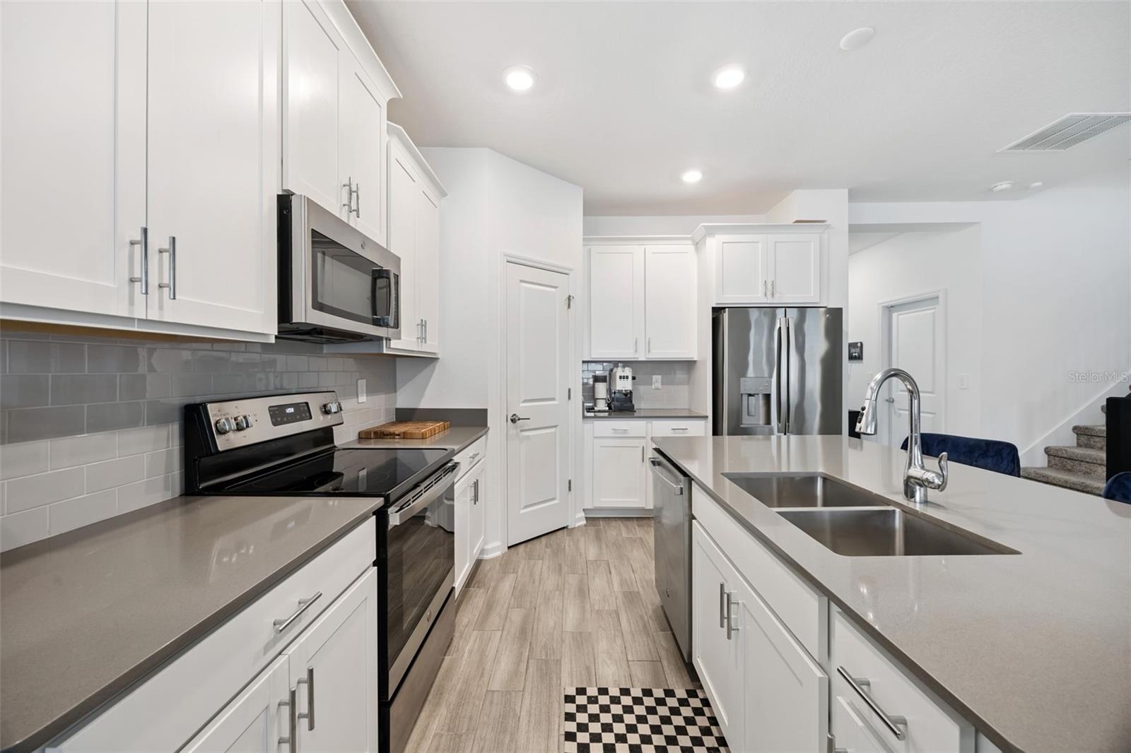 Image 11 of 62 For 2747 Slash Way