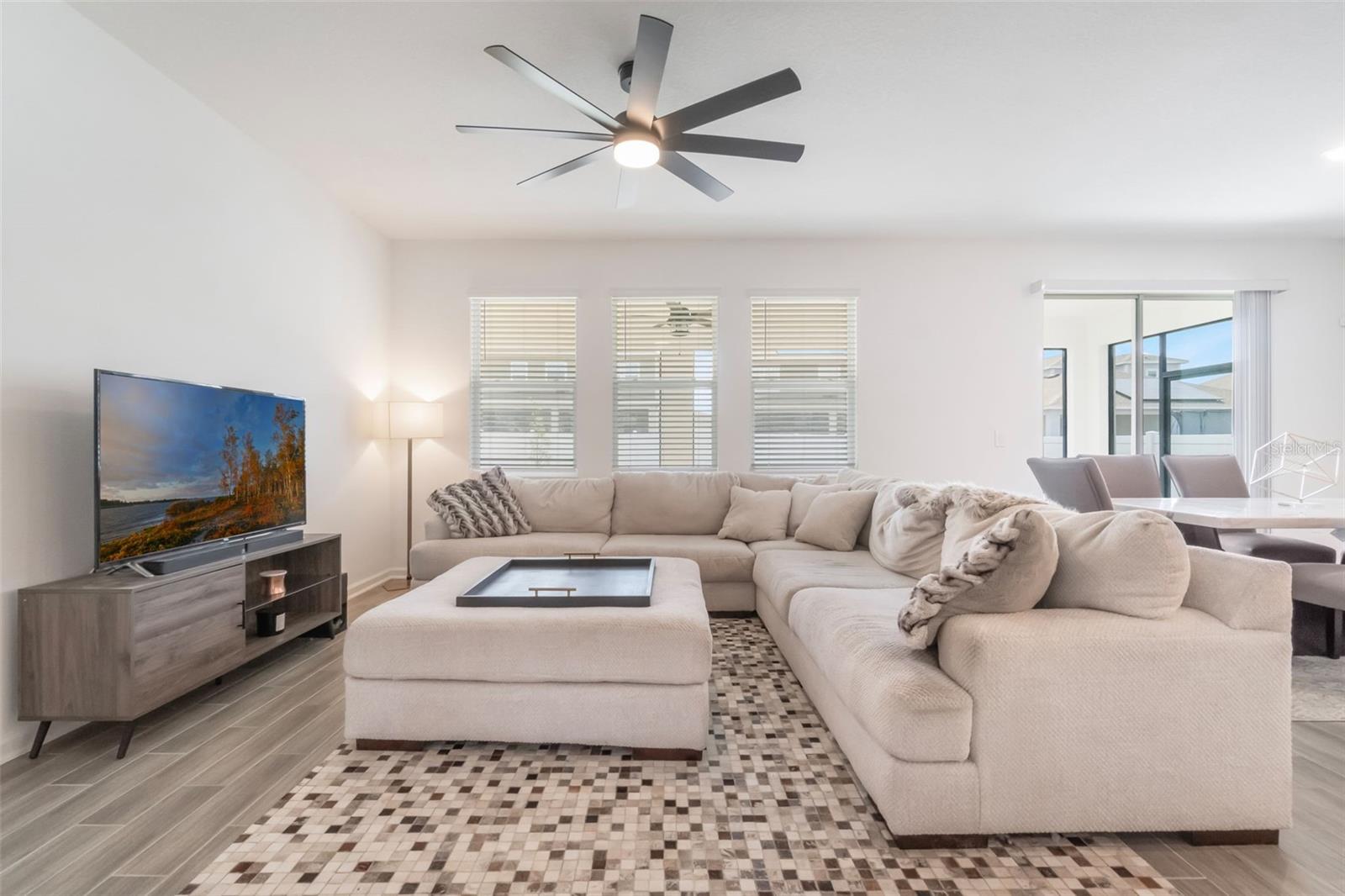 Image 20 of 62 For 2747 Slash Way