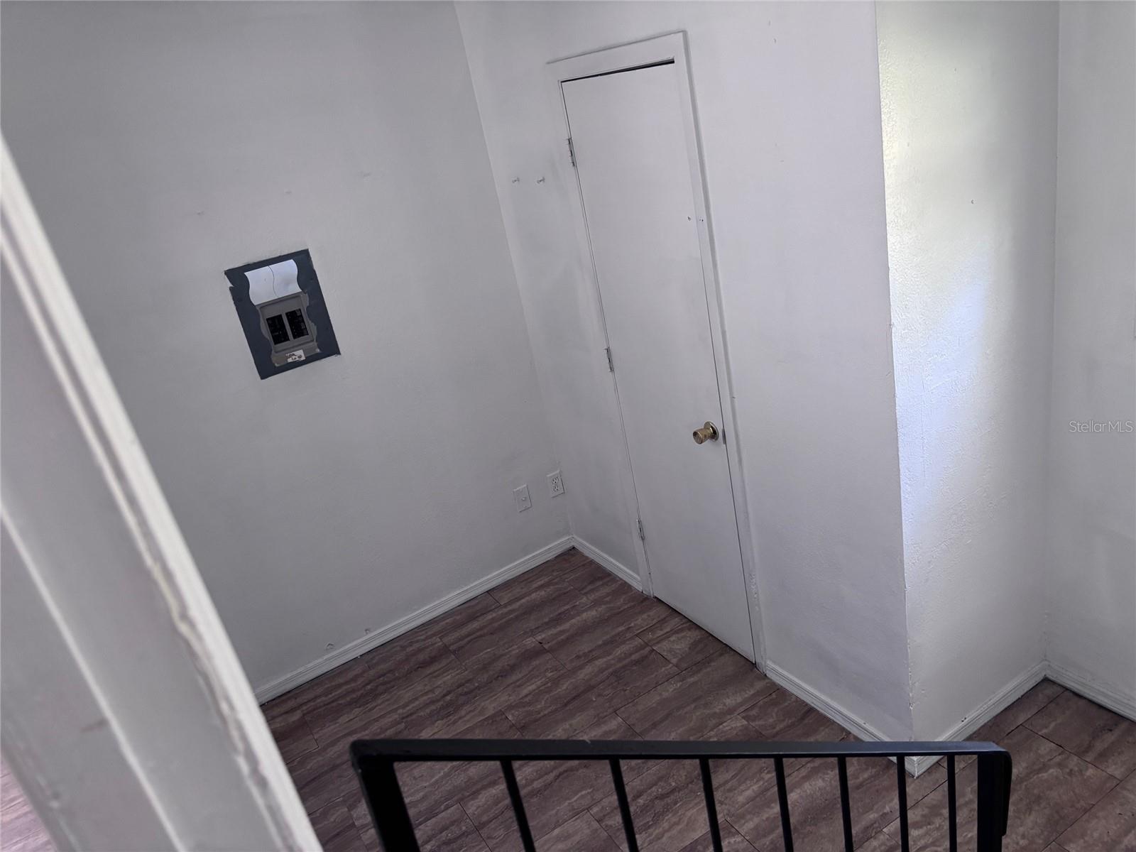 Image 11 of 23 For 604 Shepard Road