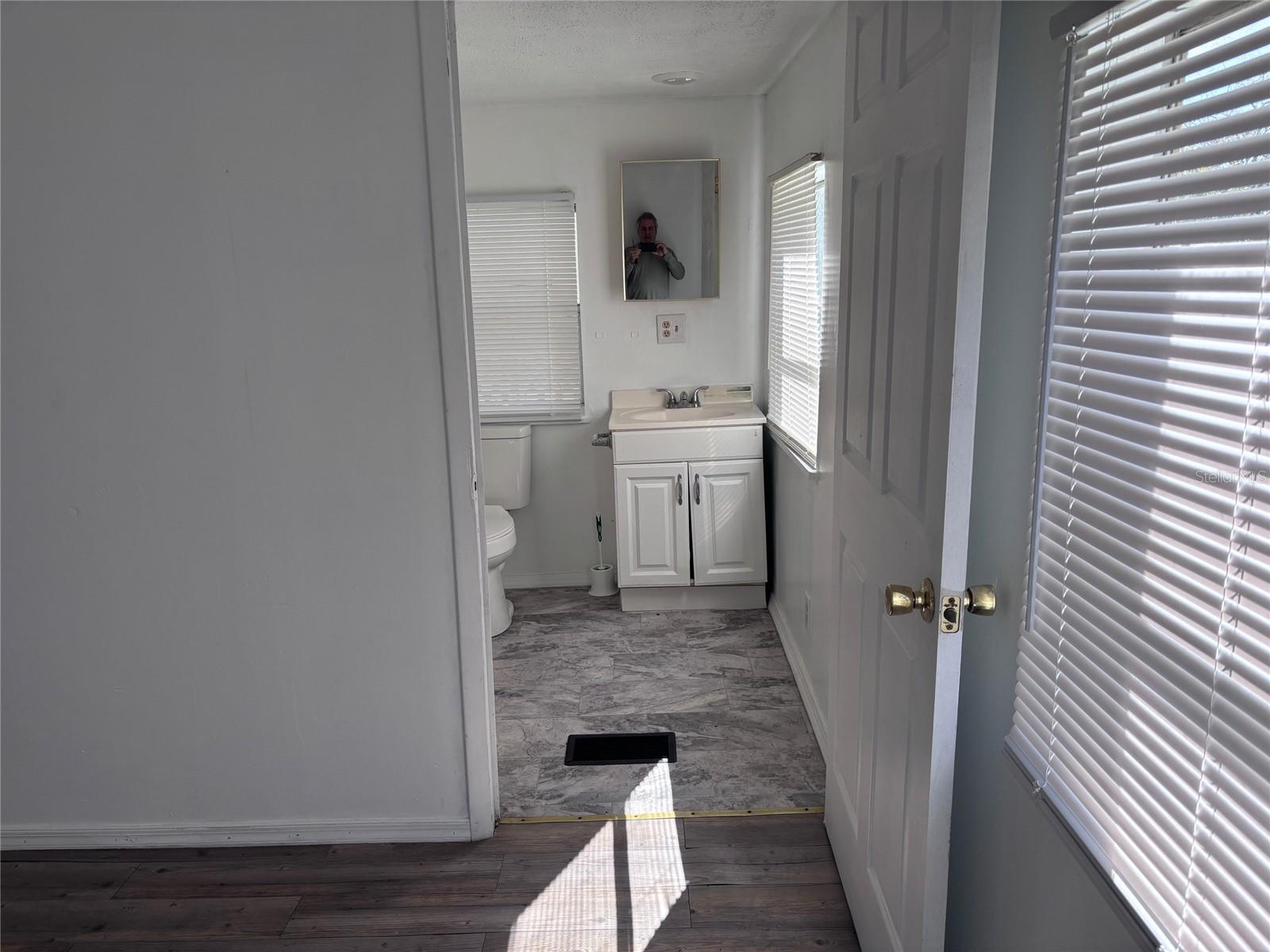 Image 15 of 23 For 604 Shepard Road