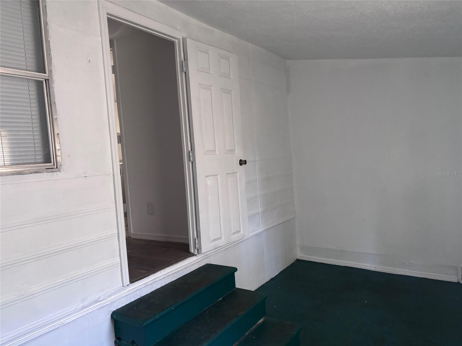 Image 17 of 23 For 604 Shepard Road