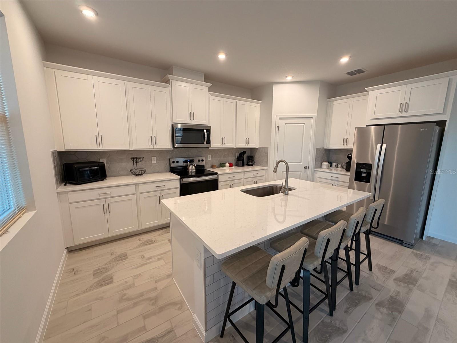 Image 5 of 24 For 2700 Sweet Acacia Drive