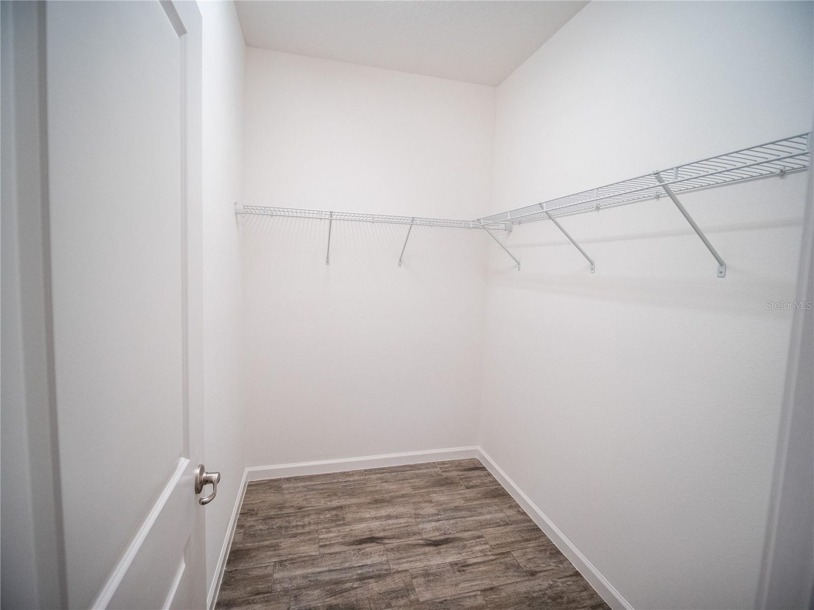 Image 7 of 16 For 1257 Hendon Loop