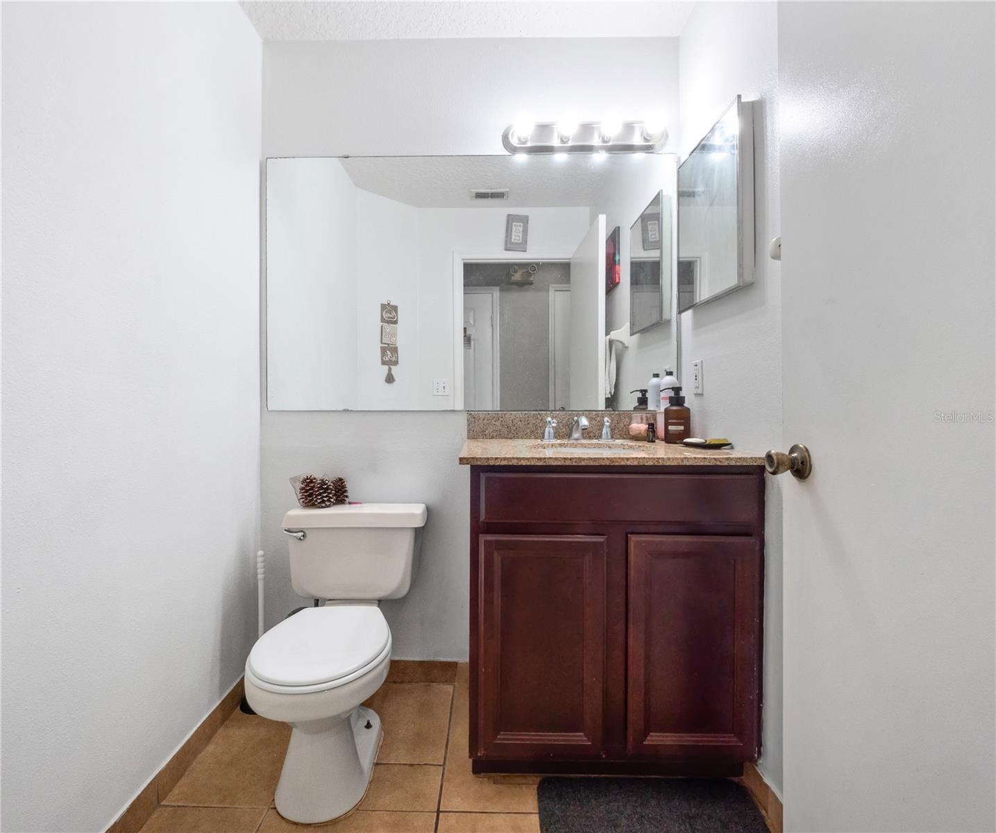 Image 16 of 19 For 2329 Water View Loop