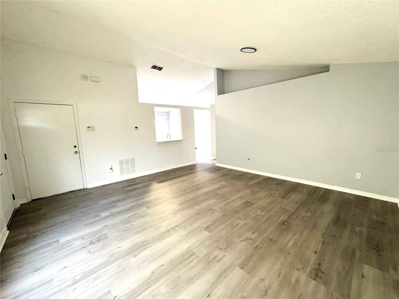 Image 11 of 23 For 5218 Florida Holly Drive