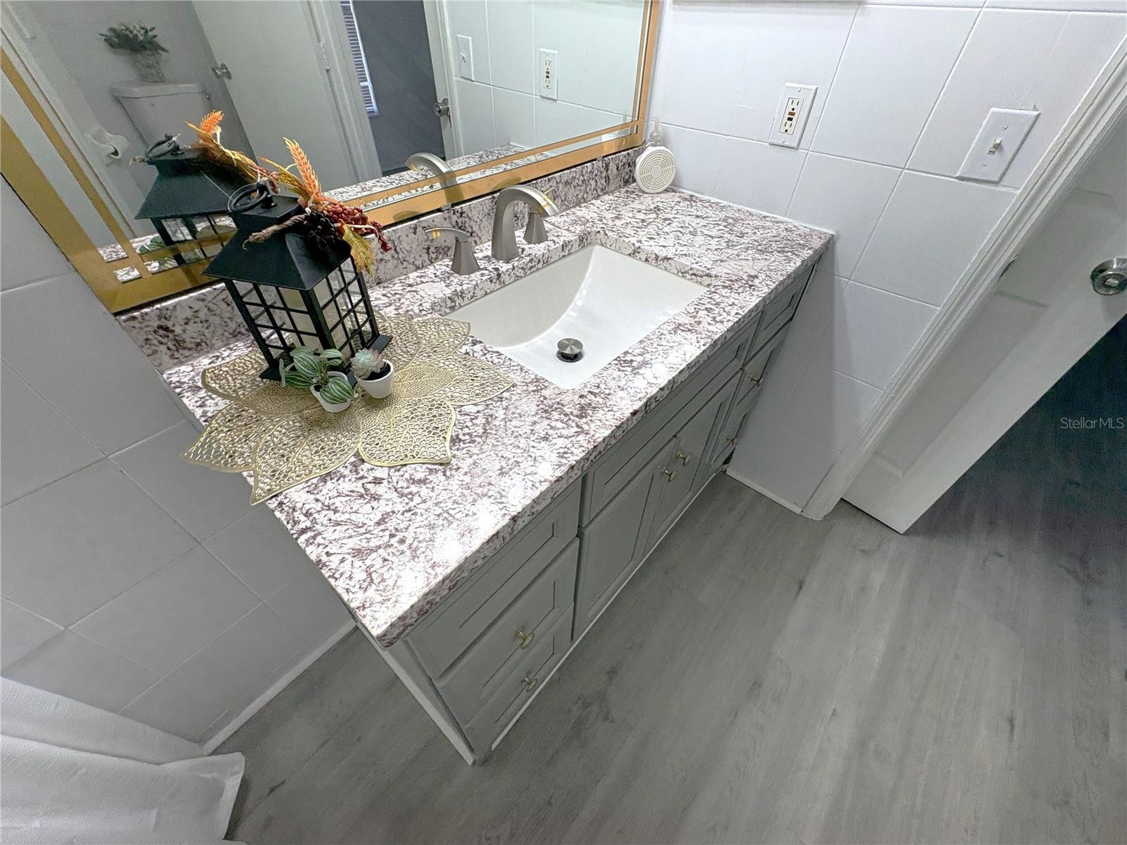 Image 16 of 23 For 5218 Florida Holly Drive