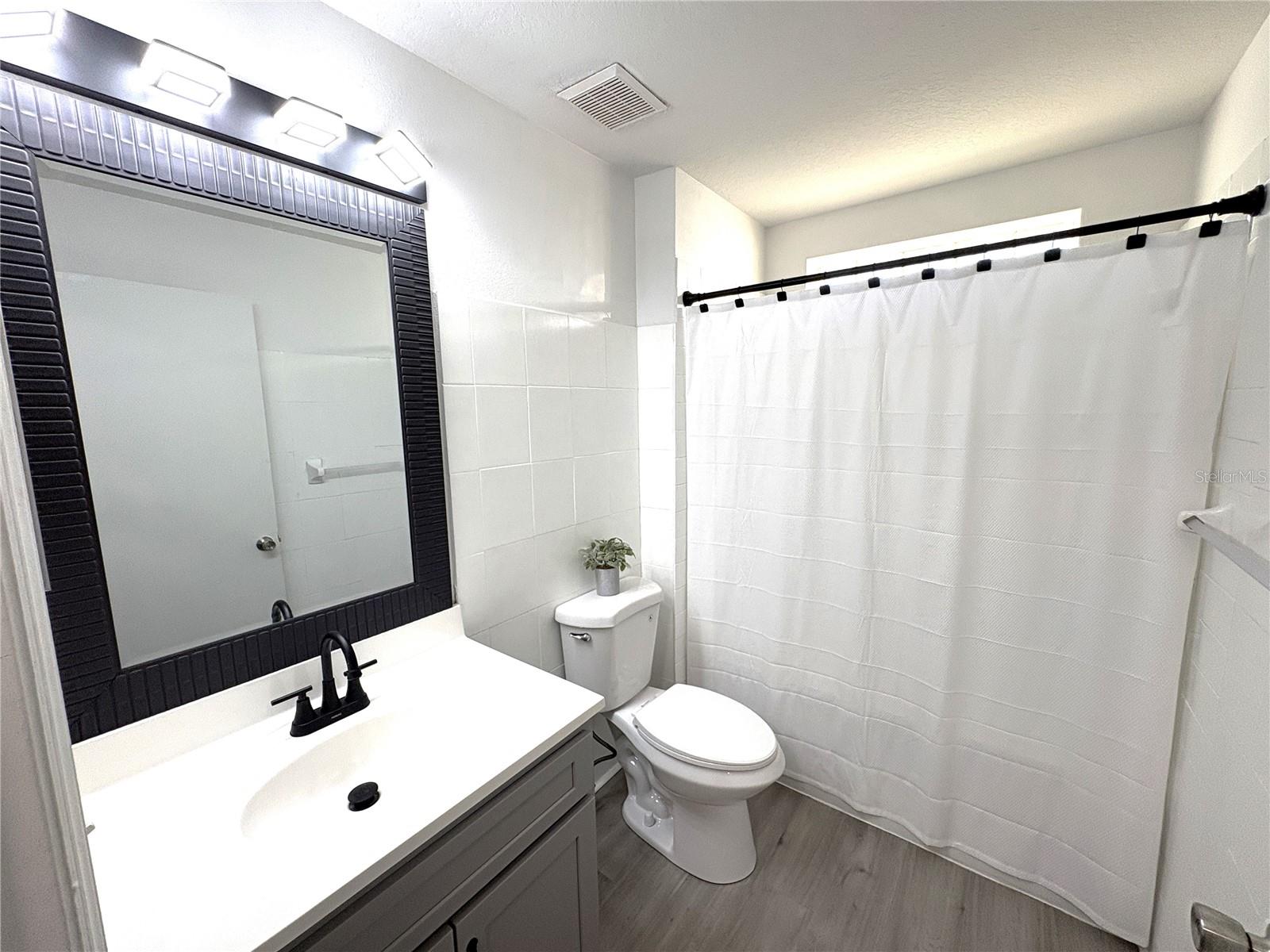 Image 19 of 23 For 5218 Florida Holly Drive