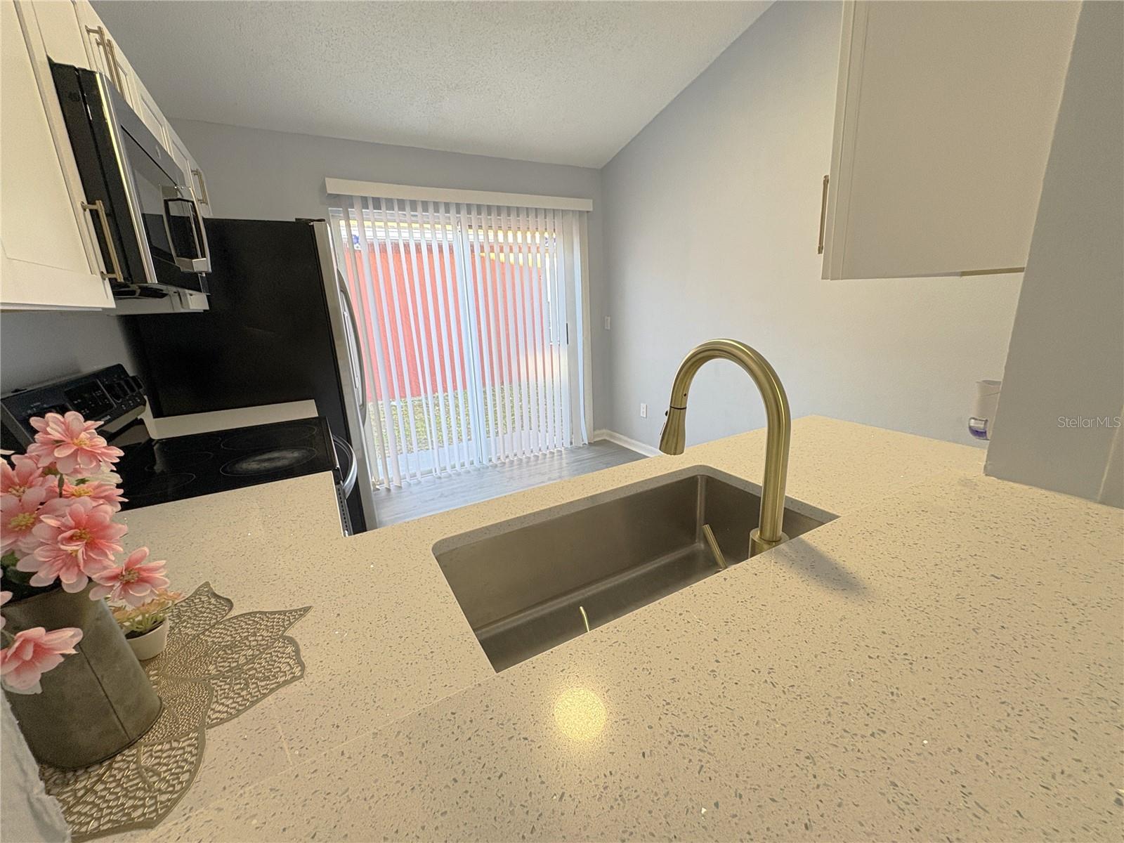 Image 9 of 23 For 5218 Florida Holly Drive