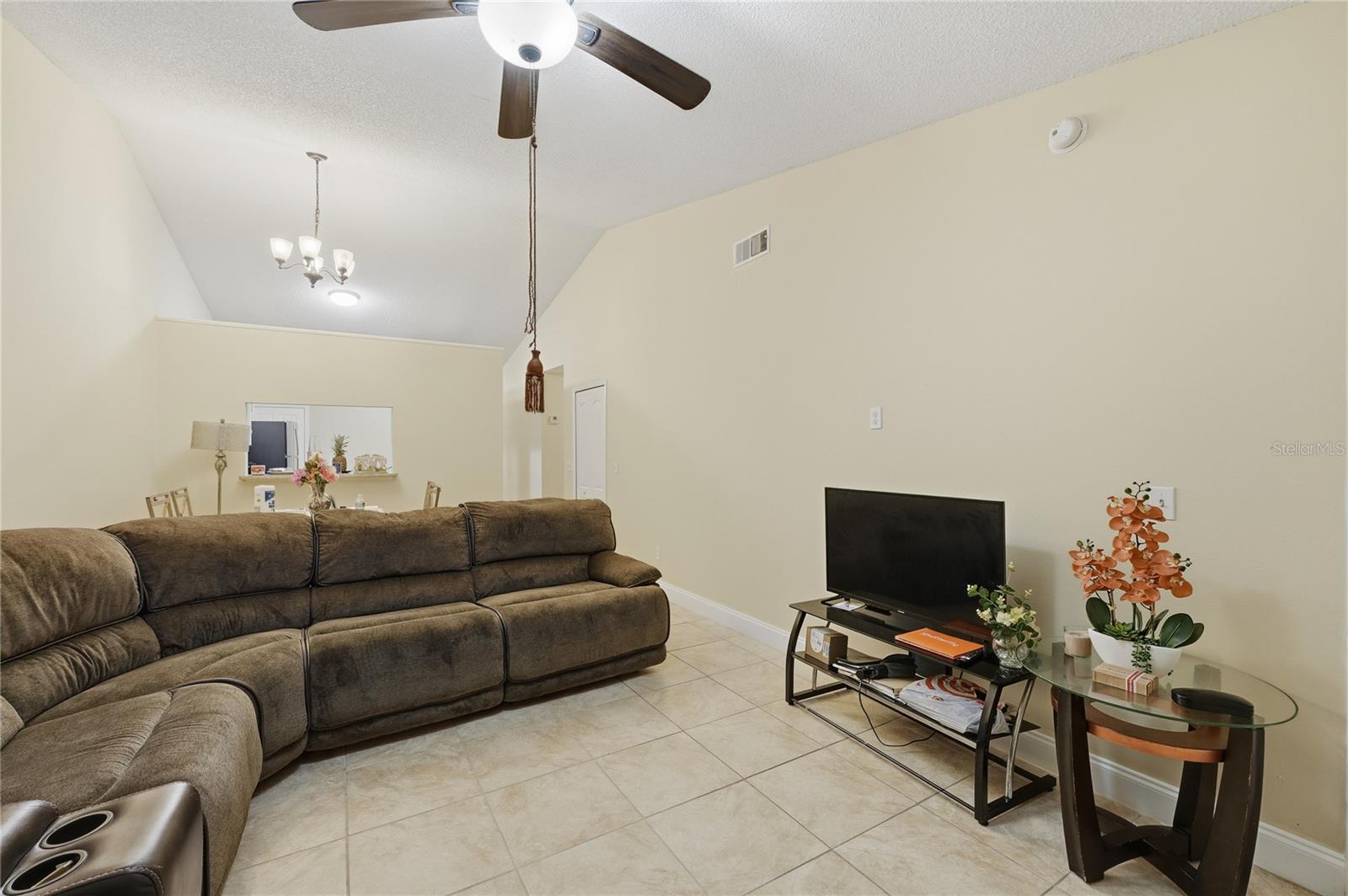 Image 19 of 37 For 88 Winter Ridge Circle