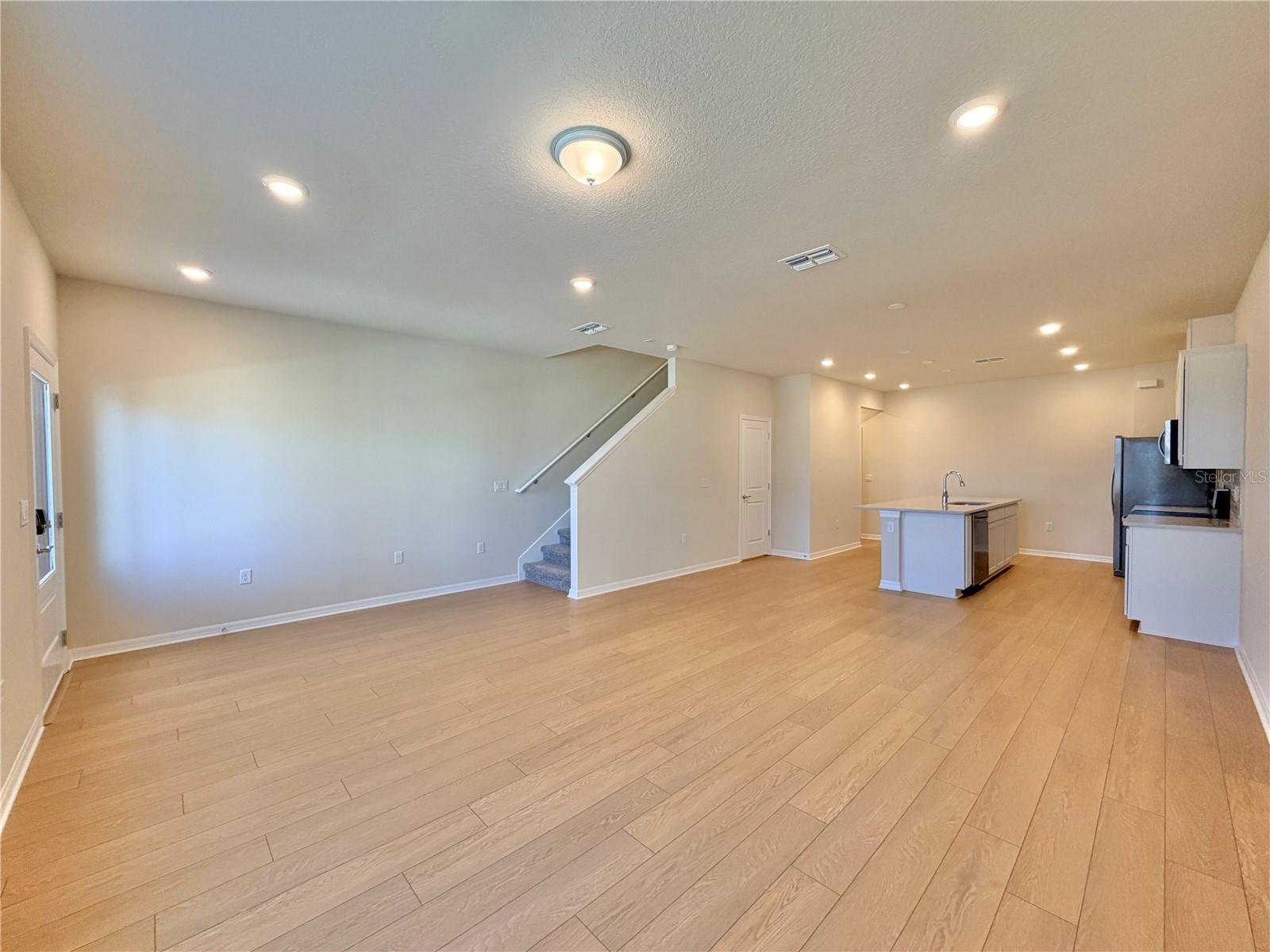 Image 5 of 33 For 16256 Bright Leaf Road