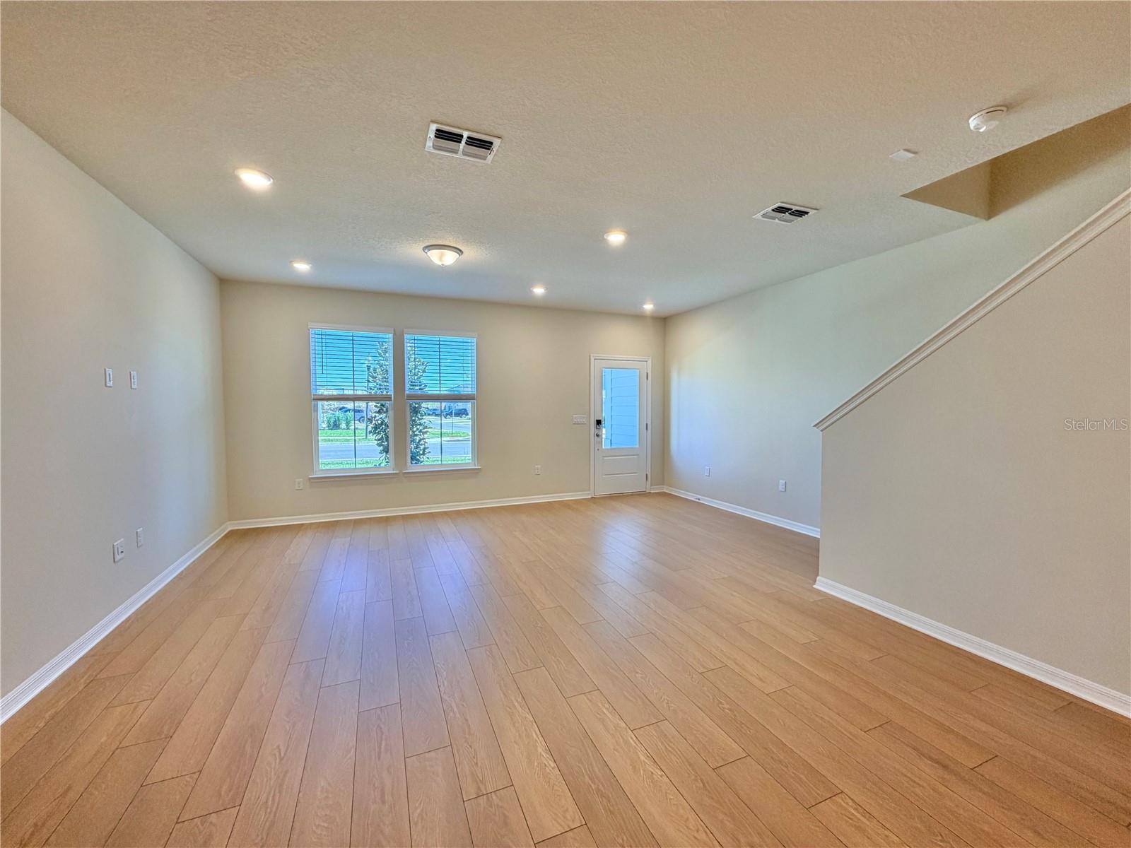 Image 6 of 33 For 16256 Bright Leaf Road