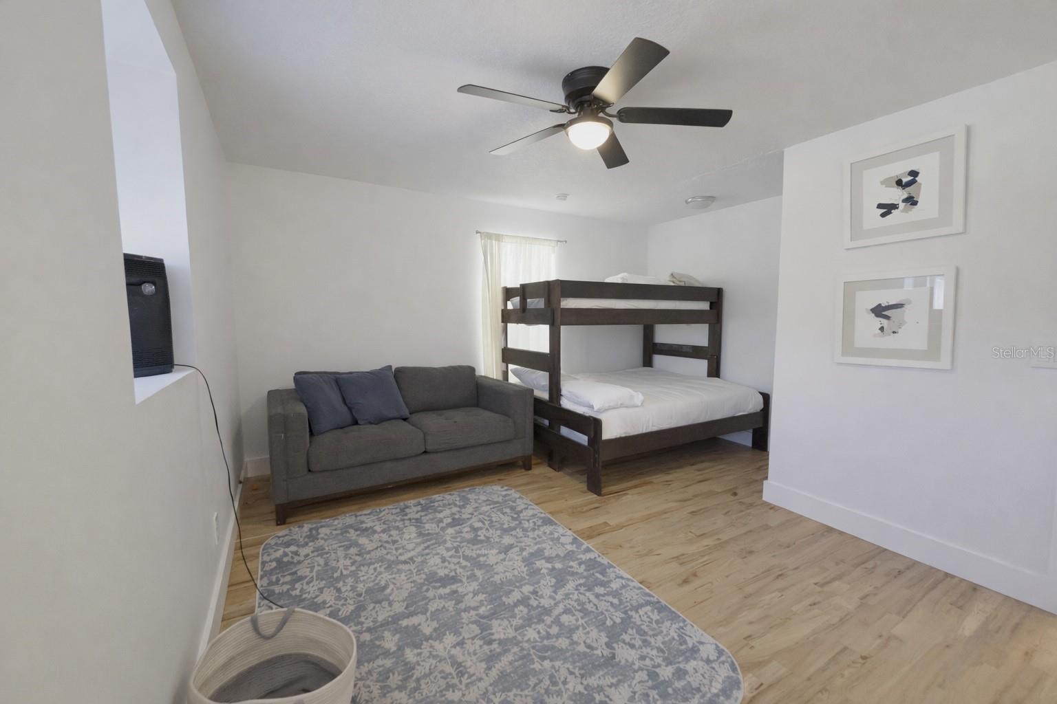 Image 19 of 33 For 1434 Blue Horizon Drive