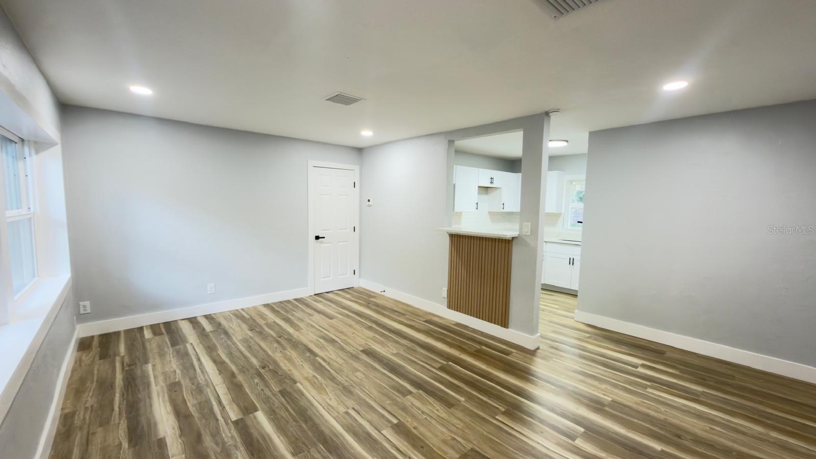 Image 18 of 25 For 2402 Stevens Avenue