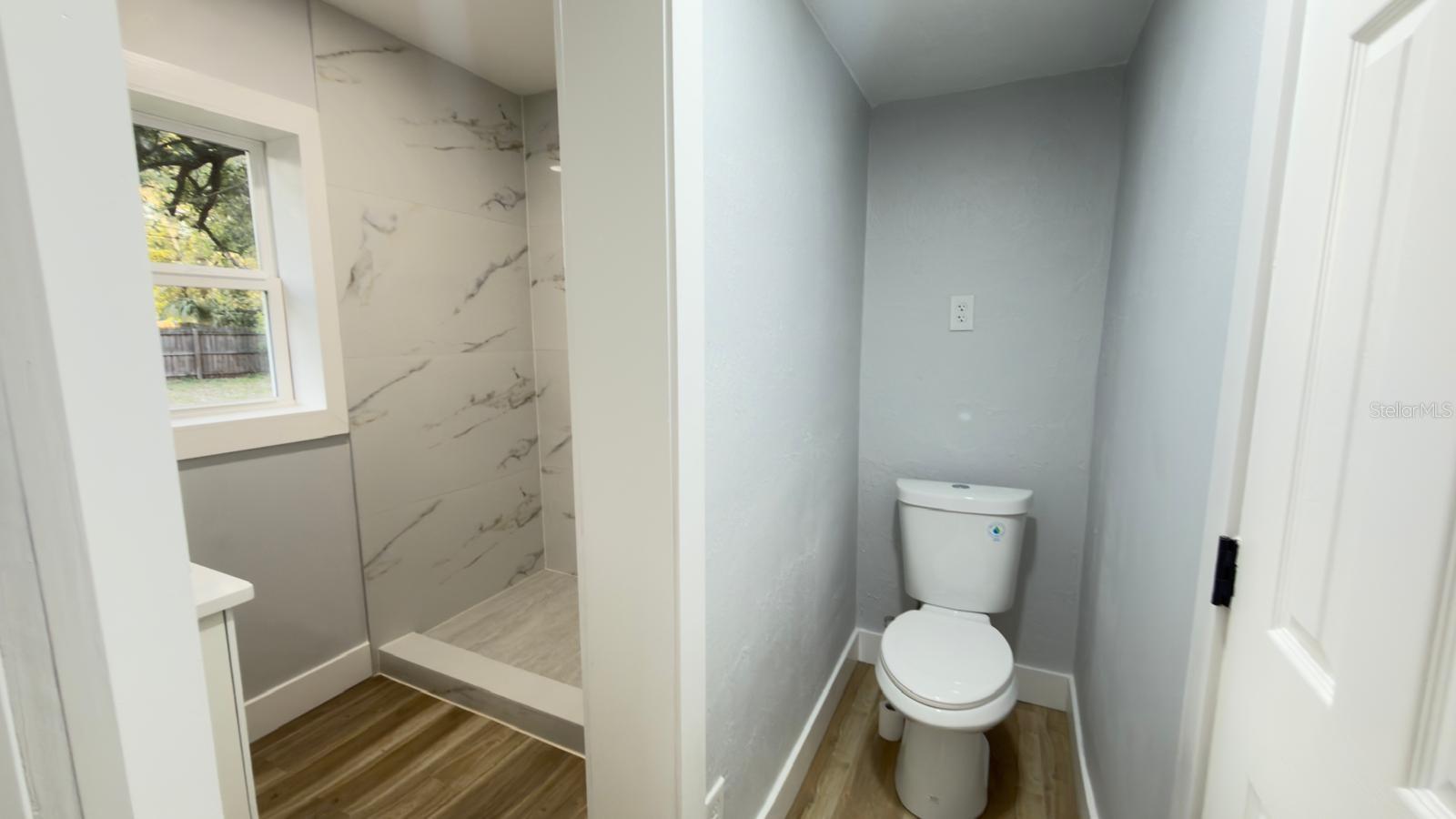 Image 5 of 25 For 2402 Stevens Avenue