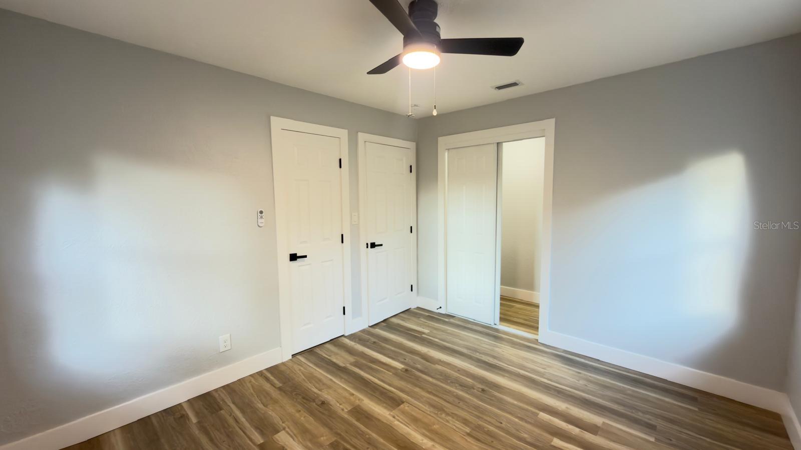 Image 9 of 25 For 2402 Stevens Avenue