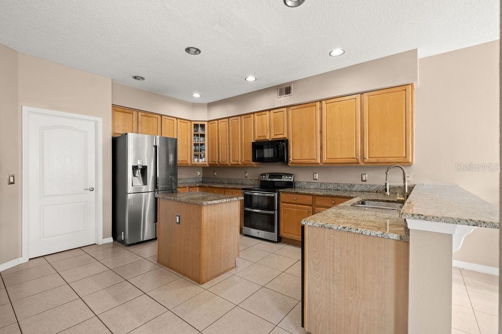 Image 14 of 38 For 1349 Castleport Road