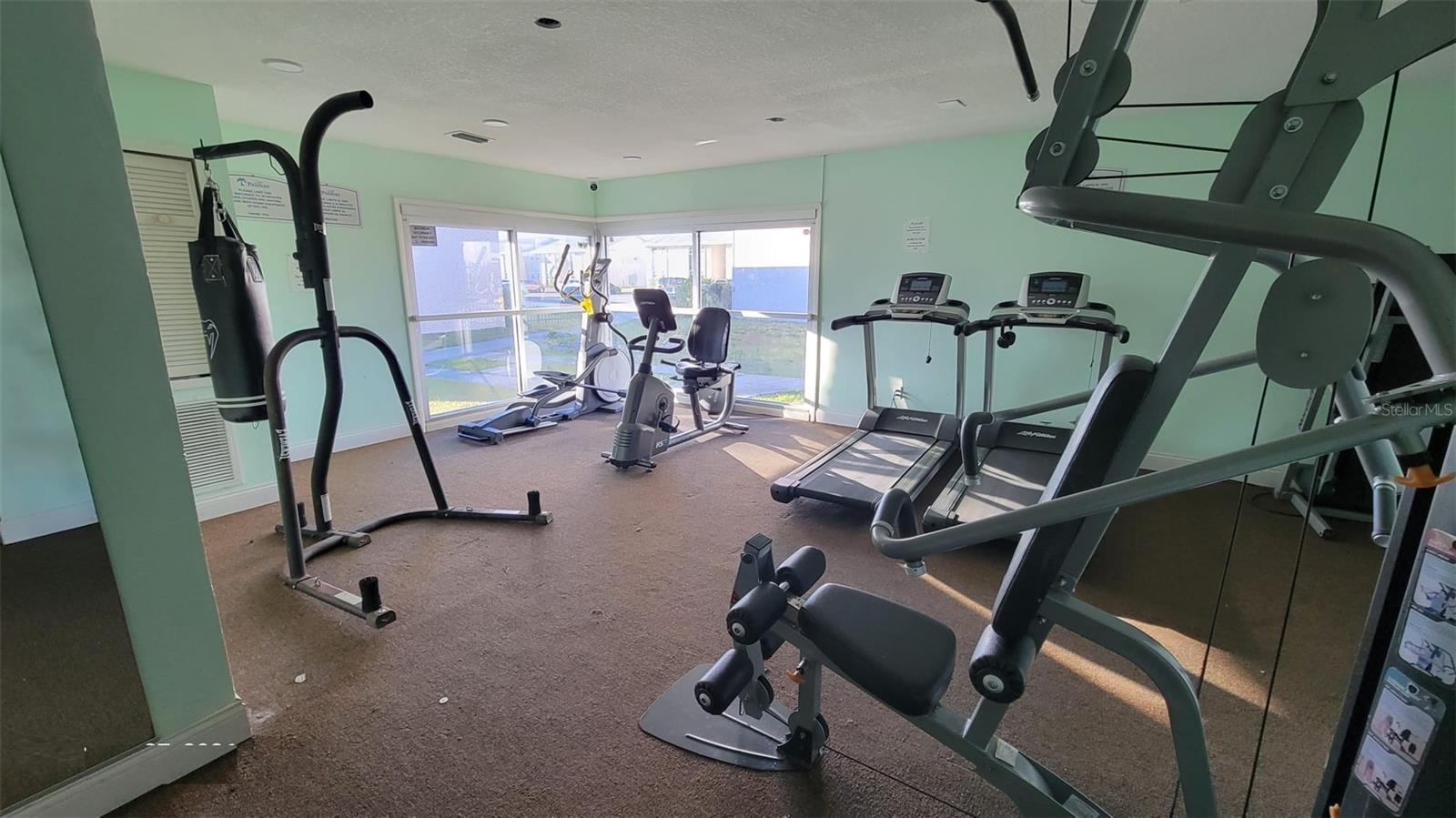 Image 35 of 41 For 826 Sky Lake Circle D