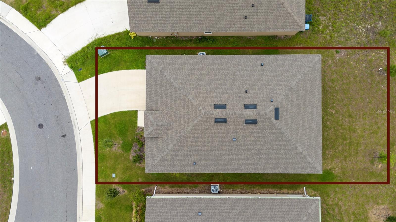 Listing photo id 2 for 2756 Gentle Rain Drive