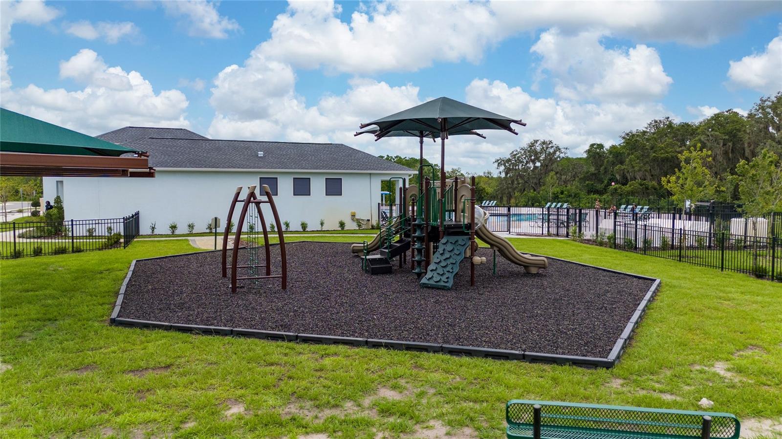 Listing photo id 3 for 2756 Gentle Rain Drive