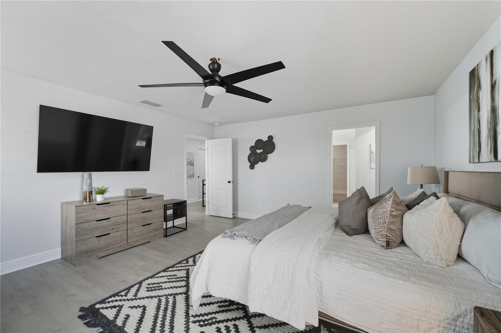 Image 19 of 32 For 133 Whirlaway Drive