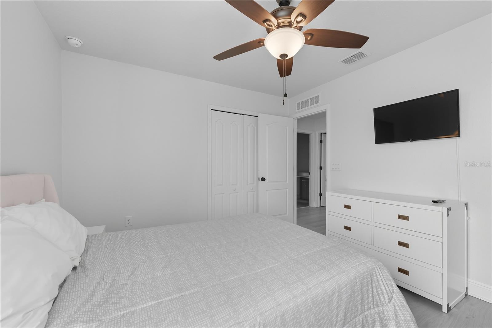 Image 24 of 32 For 133 Whirlaway Drive