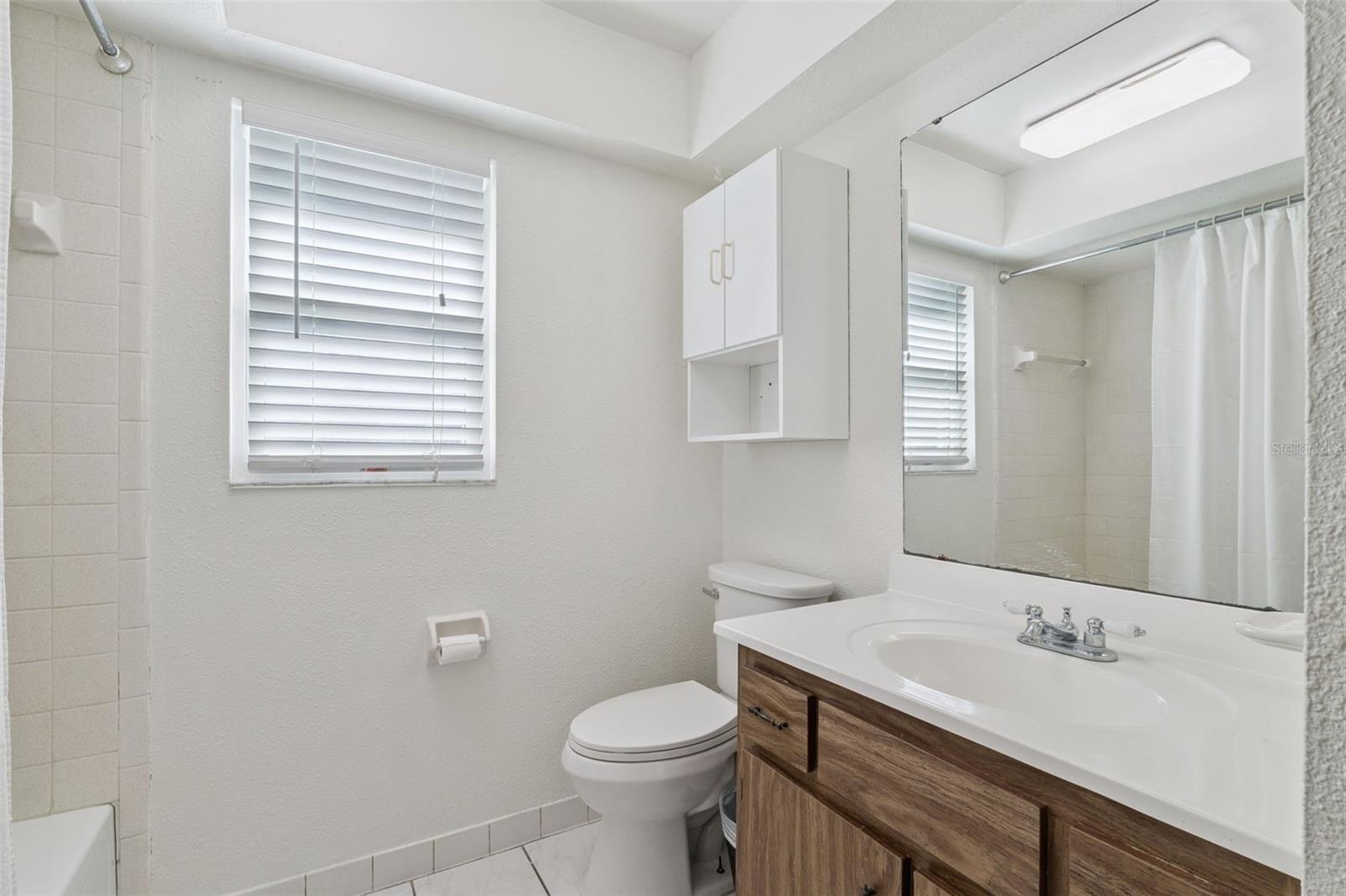 Image 17 of 29 For 110 Devon Court