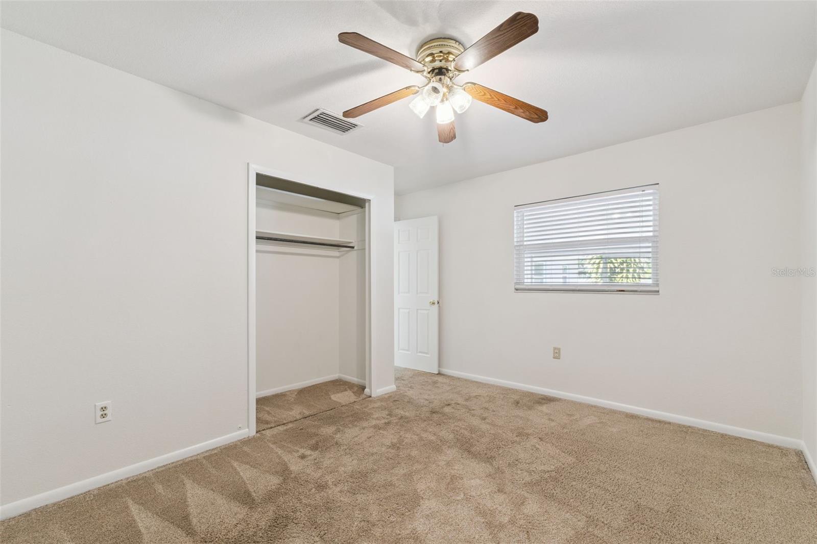 Image 18 of 29 For 110 Devon Court