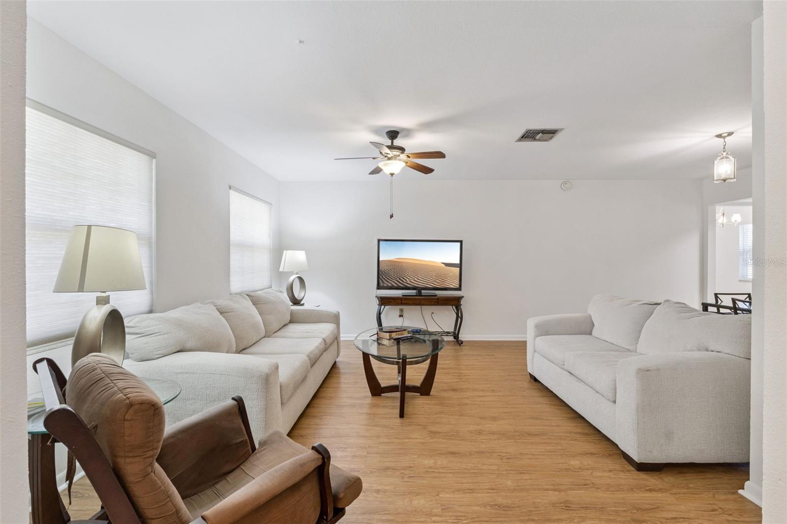 Image 6 of 29 For 110 Devon Court