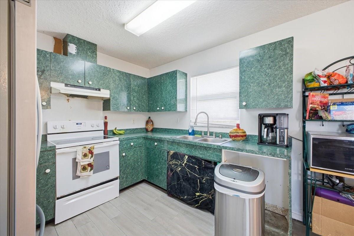 Image 8 of 22 For 2904 5th Avenue