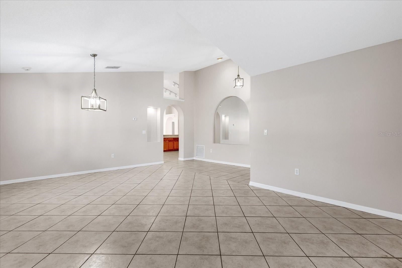 Image 13 of 38 For 13555 Briarmoor Court