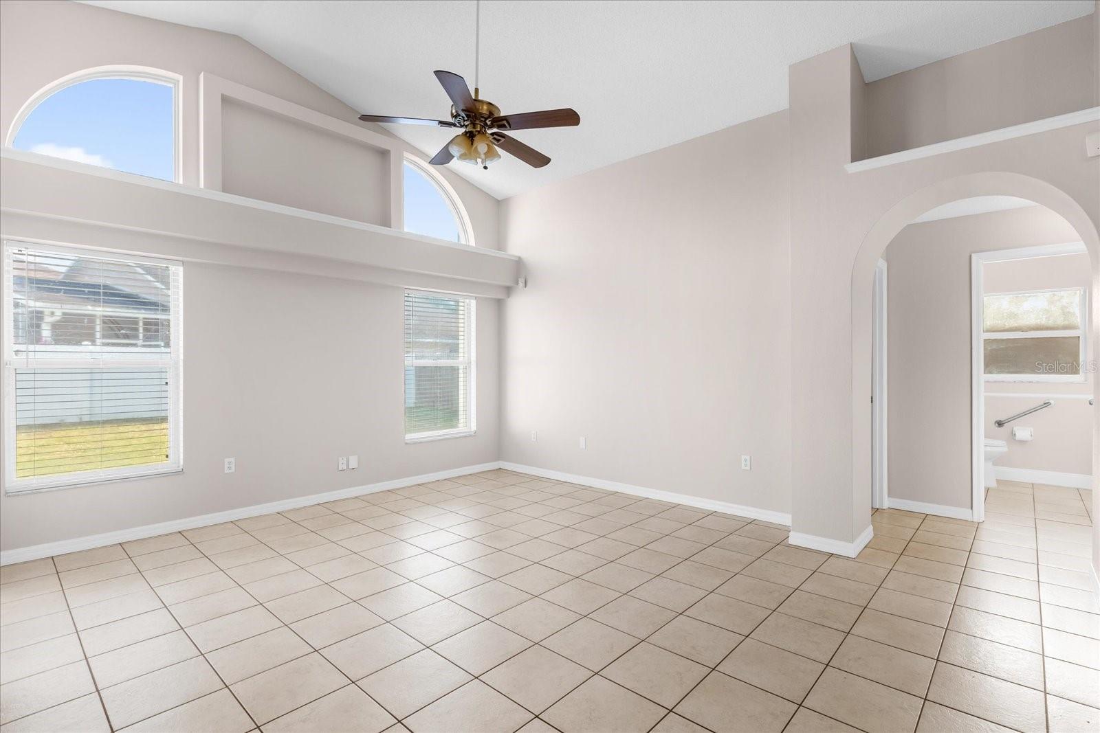 Image 14 of 38 For 13555 Briarmoor Court