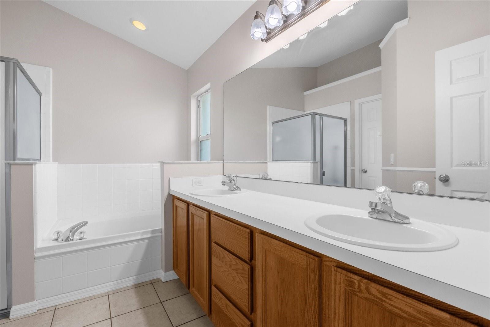 Image 21 of 38 For 13555 Briarmoor Court