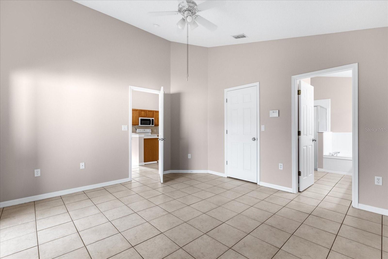 Image 24 of 38 For 13555 Briarmoor Court