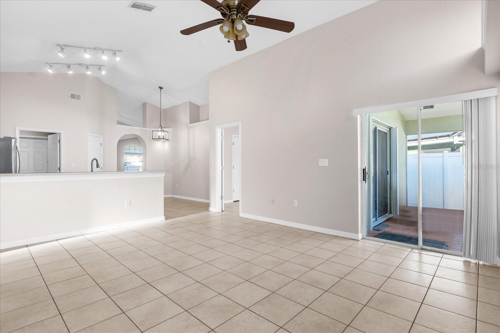 Image 8 of 38 For 13555 Briarmoor Court