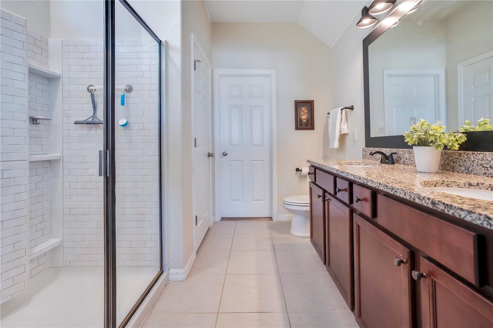 Image 14 of 47 For 802 Citrus Isle Drive