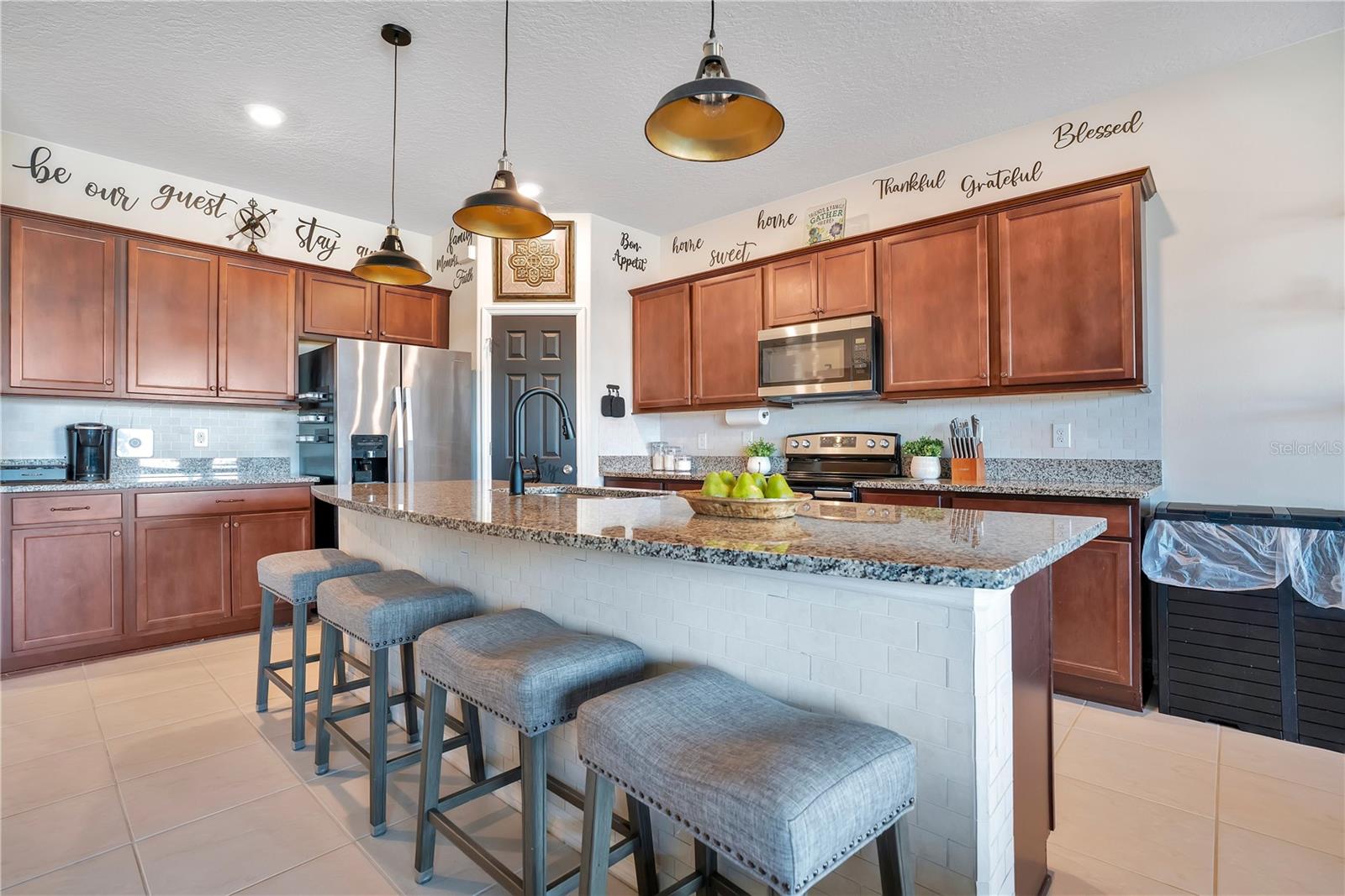 Image 15 of 47 For 802 Citrus Isle Drive