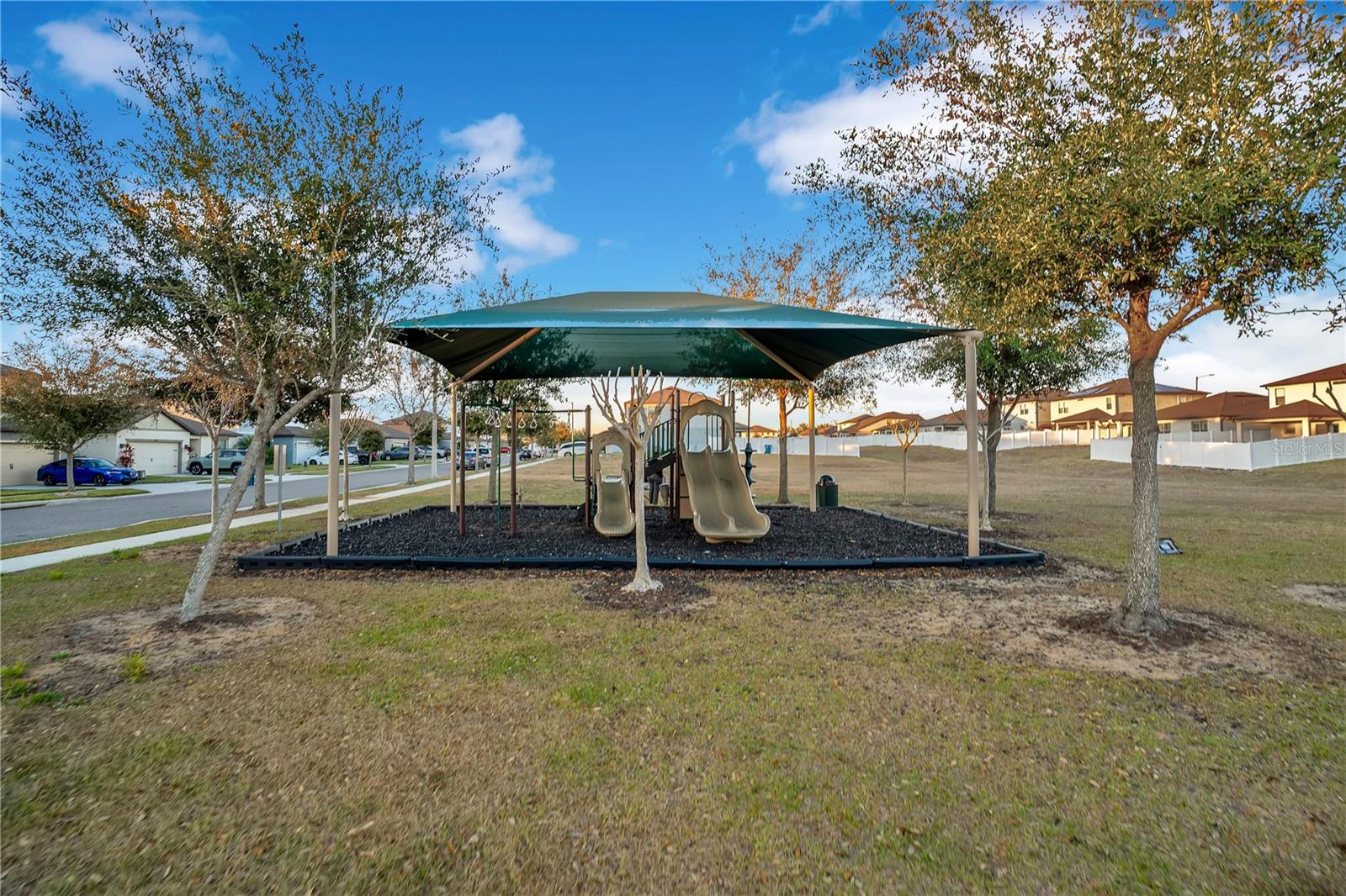 Image 41 of 47 For 802 Citrus Isle Drive