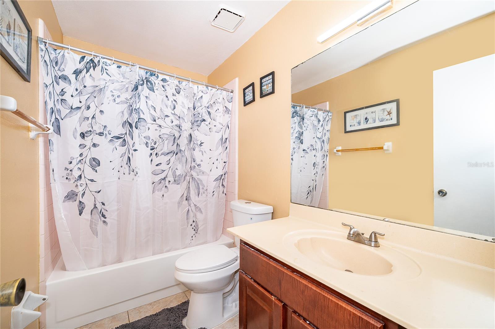 Image 18 of 25 For 6733 Meritmoor Circle