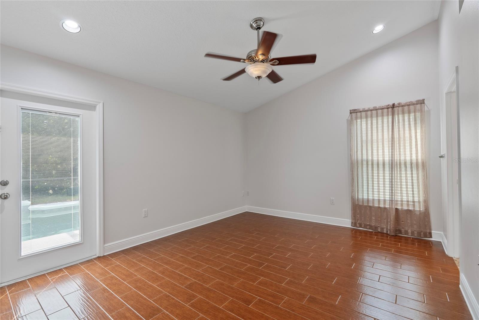 Image 15 of 30 For 2537 Coachbridge Court