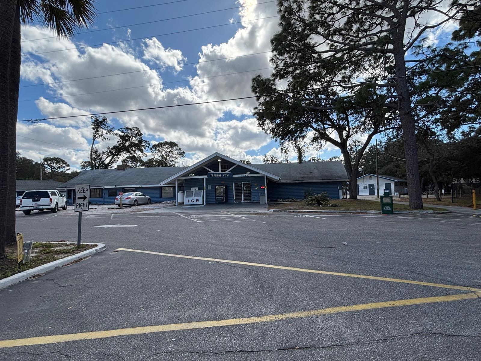 Image 12 of 26 For 3000 Clarcona Road 766