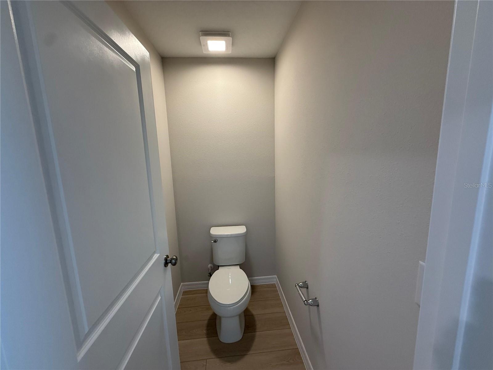 Image 27 of 47 For 36776 Sagemoor Drive