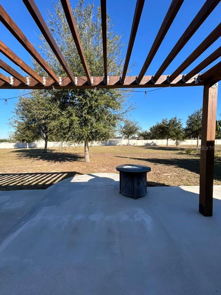 Image 13 of 14 For 360 Willet Street