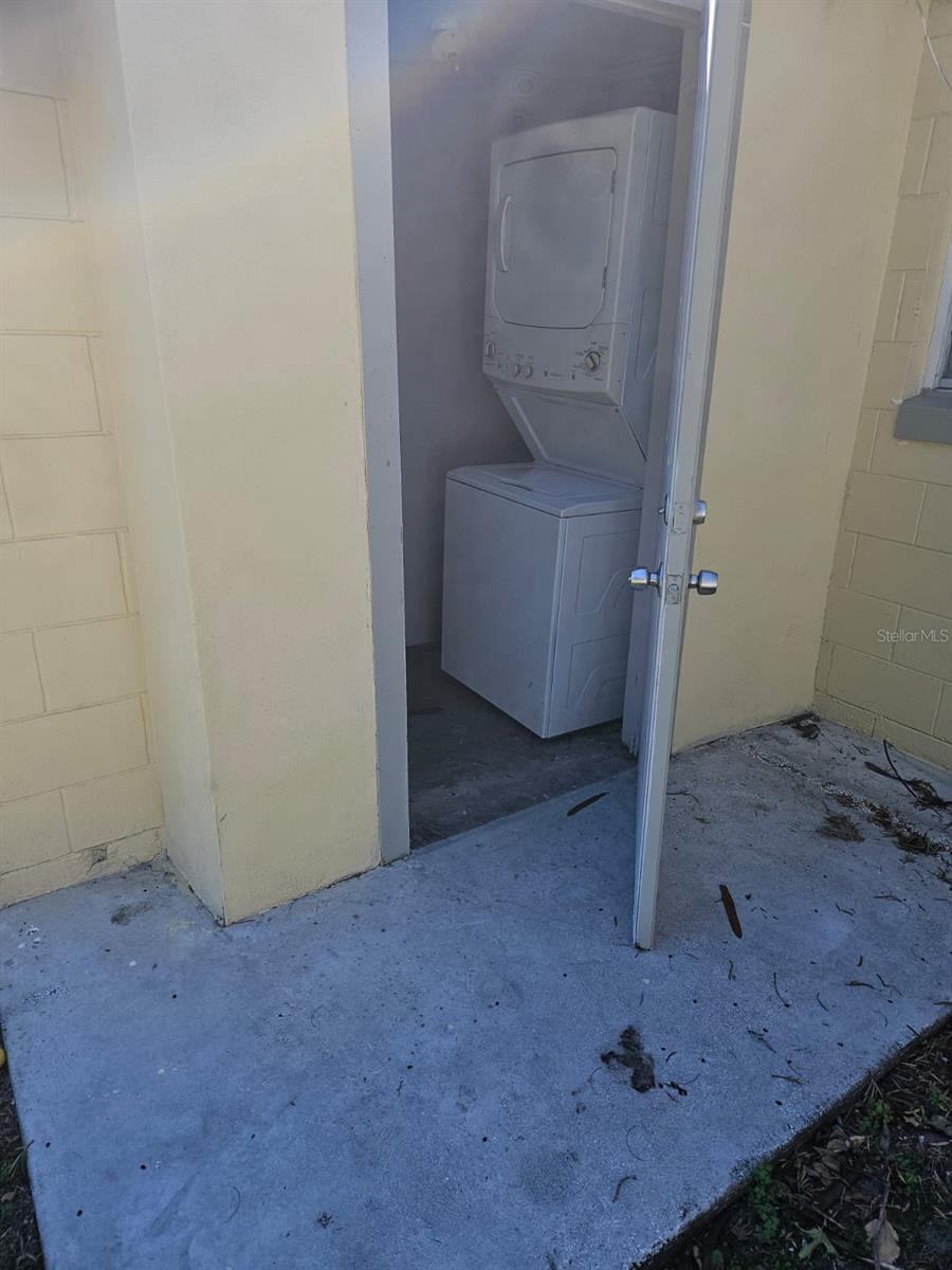 Image 22 of 39 For 6729 Ovid Avenue