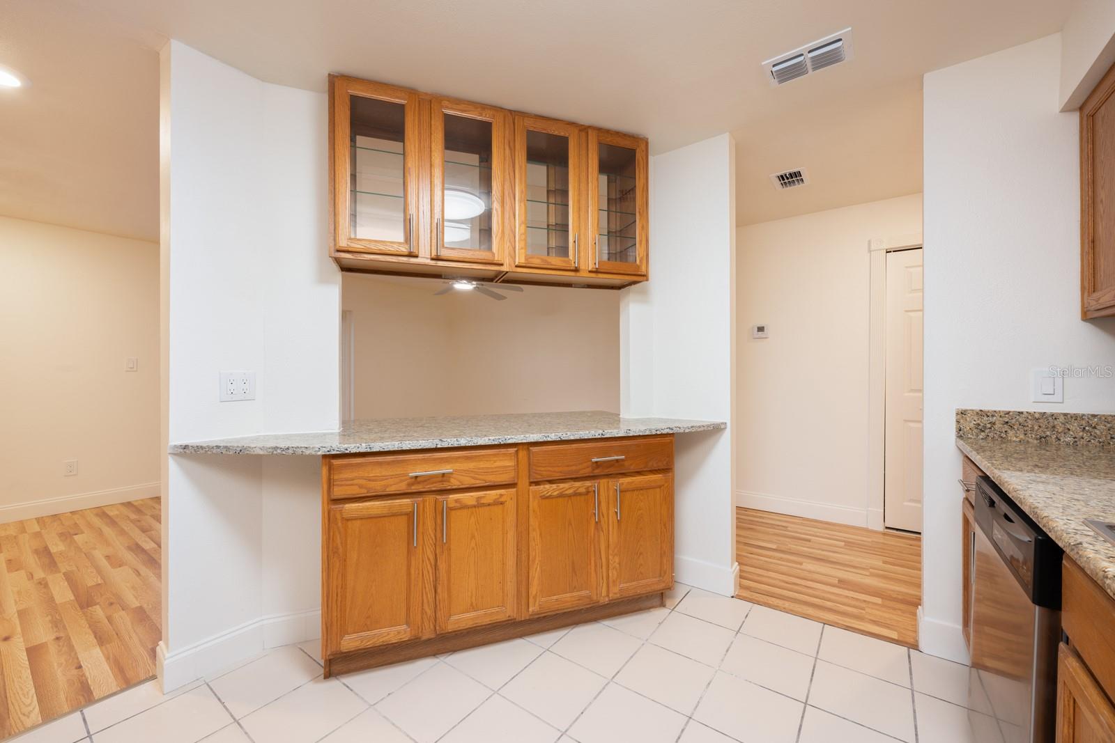 Image 10 of 38 For 1236 Russell Drive