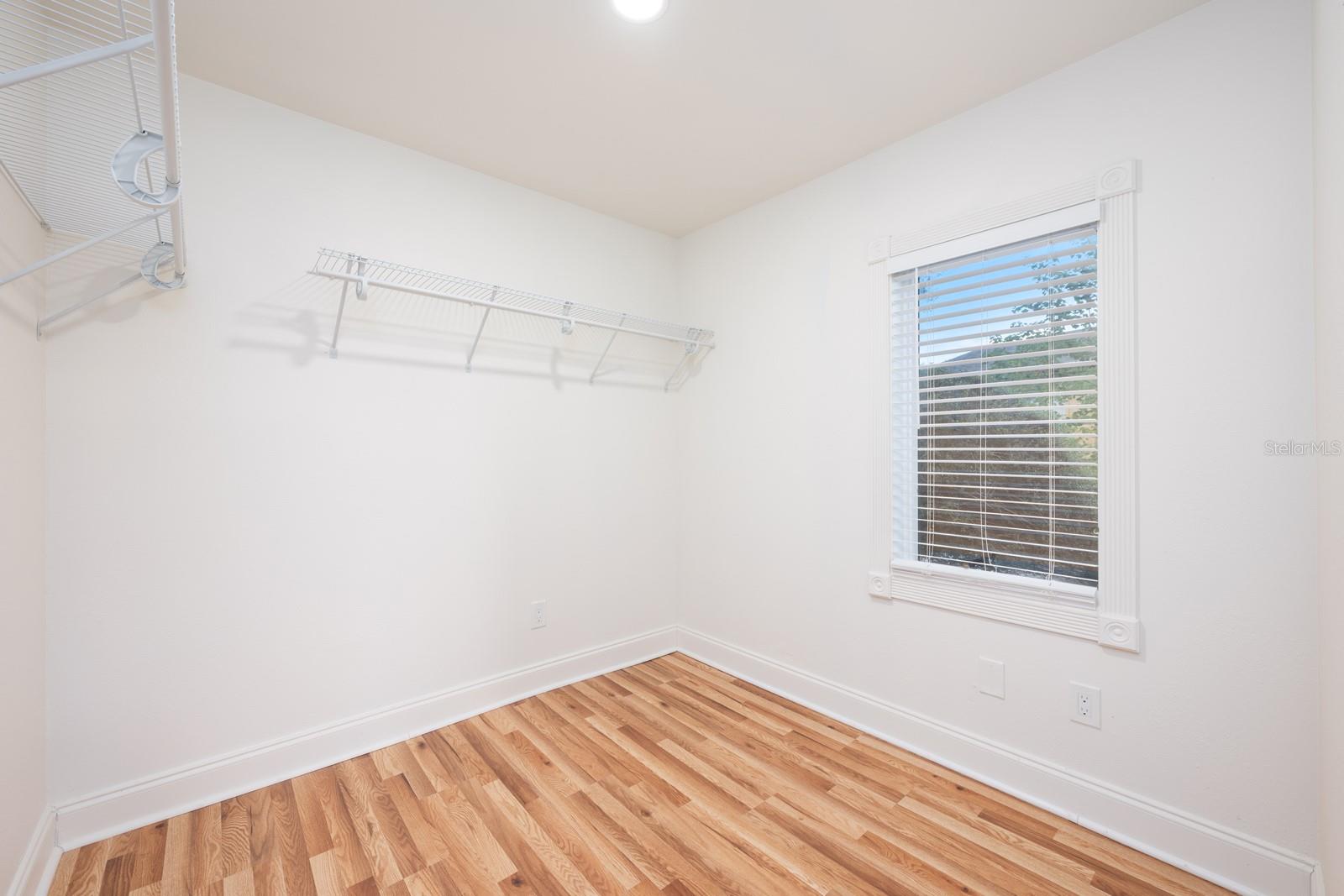 Image 14 of 38 For 1236 Russell Drive