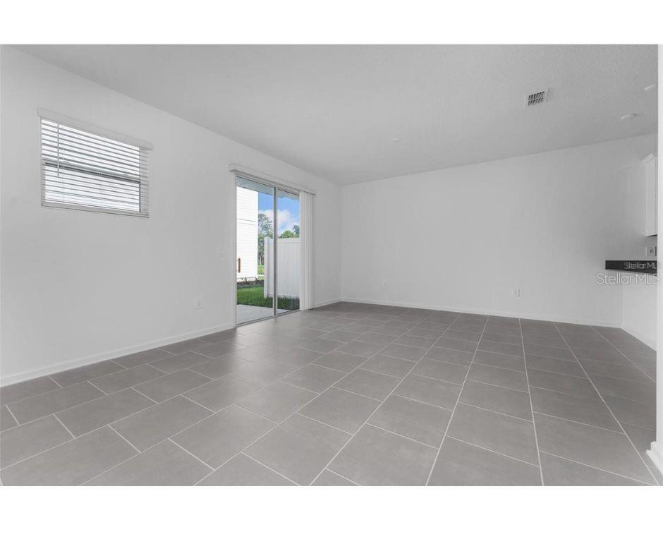 Image 10 of 30 For 7521 Stone Creek Trail