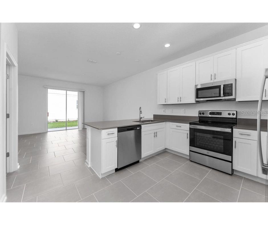 Image 13 of 30 For 7521 Stone Creek Trail