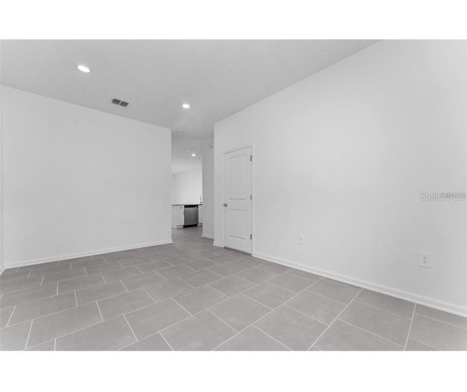 Image 9 of 30 For 7521 Stone Creek Trail