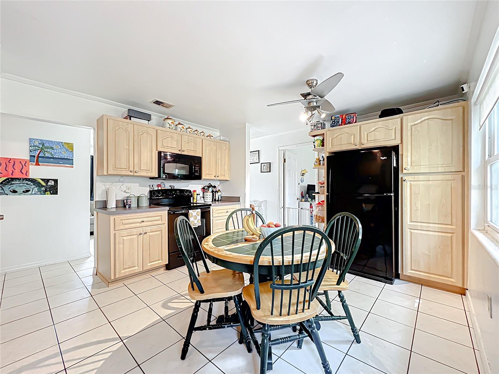 Image 13 of 38 For 206 Charles Street